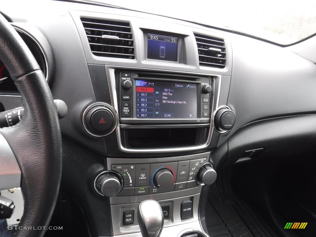 2013 Highlander SE 4WD - Sizzling Crimson Mica / Black photo #17