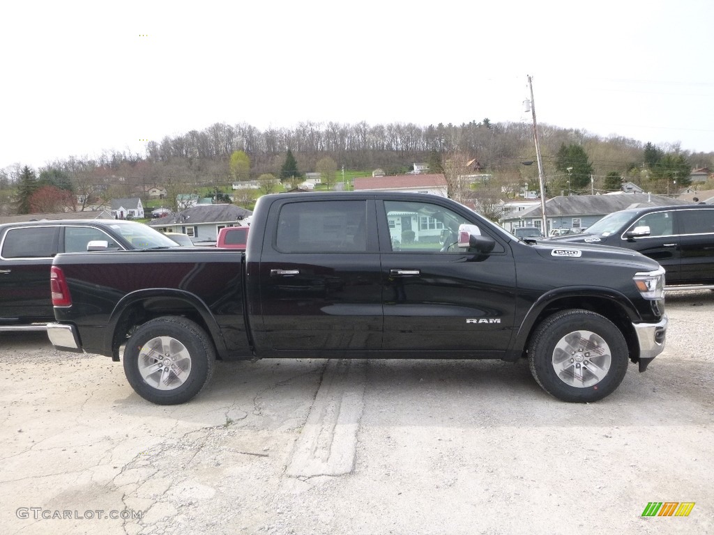 2019 1500 Laramie Crew Cab 4x4 - Diamond Black Crystal Pearl / Black photo #6