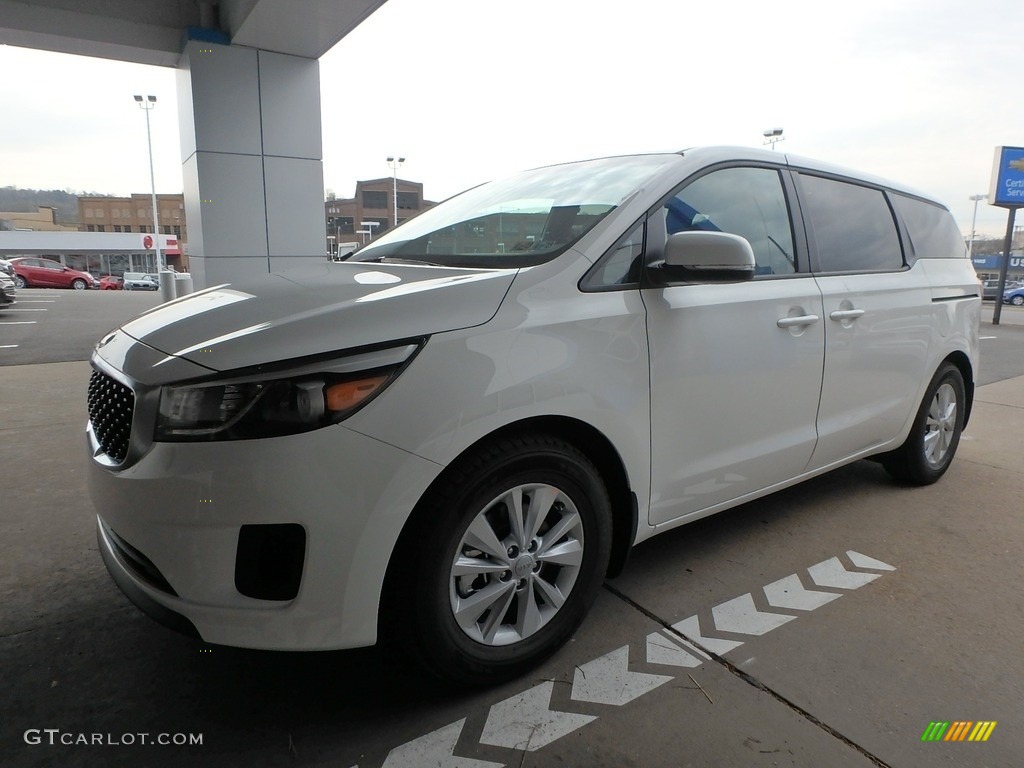 2018 Sedona LX - Clear White / Camel Beige photo #8