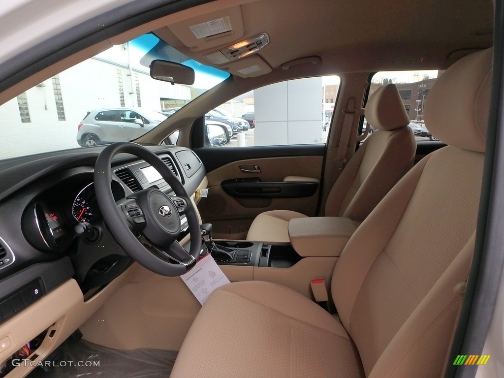 2018 Sedona LX - Clear White / Camel Beige photo #11