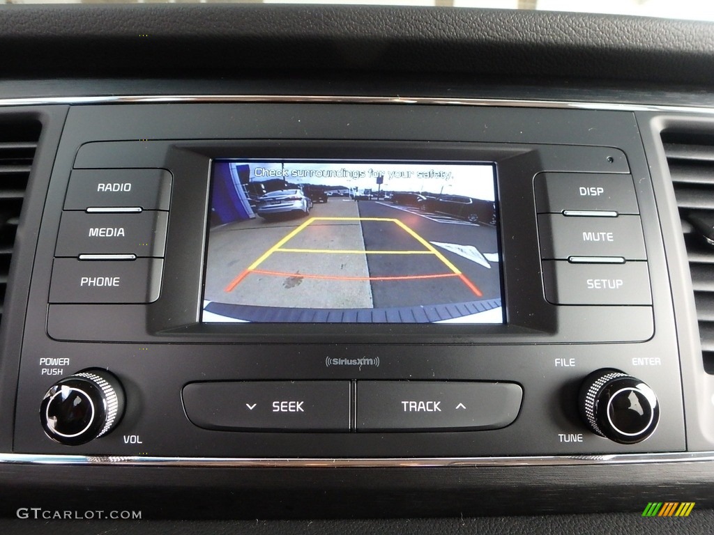 2018 Sedona LX - Clear White / Camel Beige photo #19