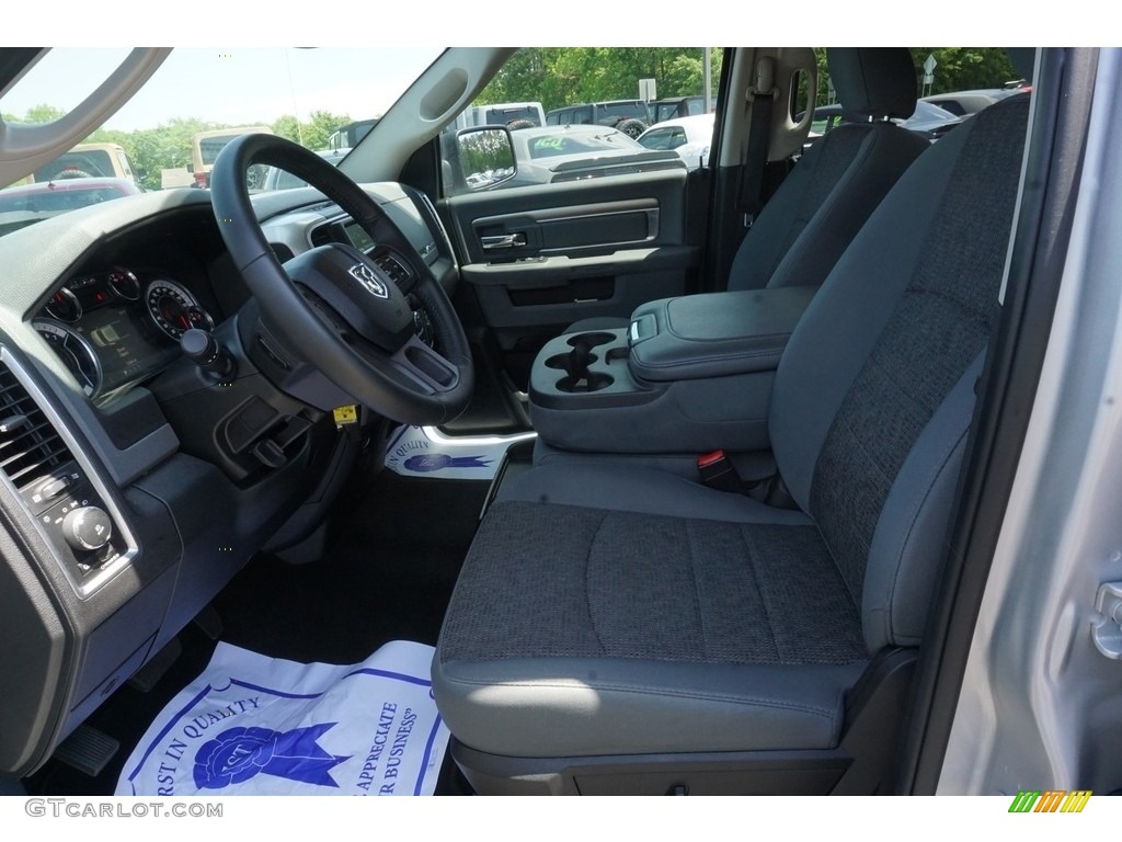 2018 1500 Big Horn Crew Cab - Bright Silver Metallic / Black/Diesel Gray photo #5