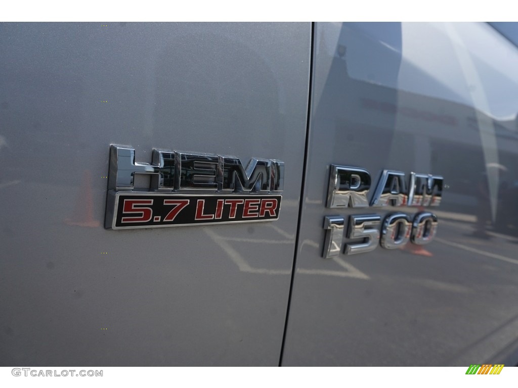 2018 1500 Big Horn Crew Cab - Bright Silver Metallic / Black/Diesel Gray photo #23