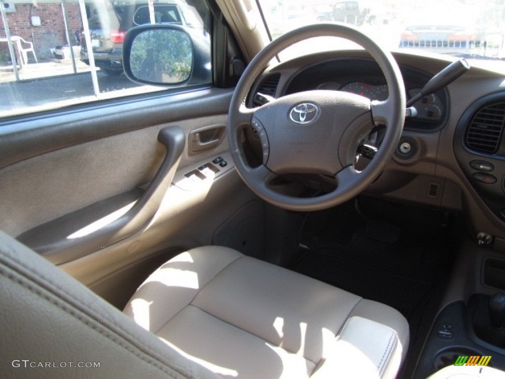 2004 Sequoia SR5 4x4 - Desert Sand Mica / Oak photo #12