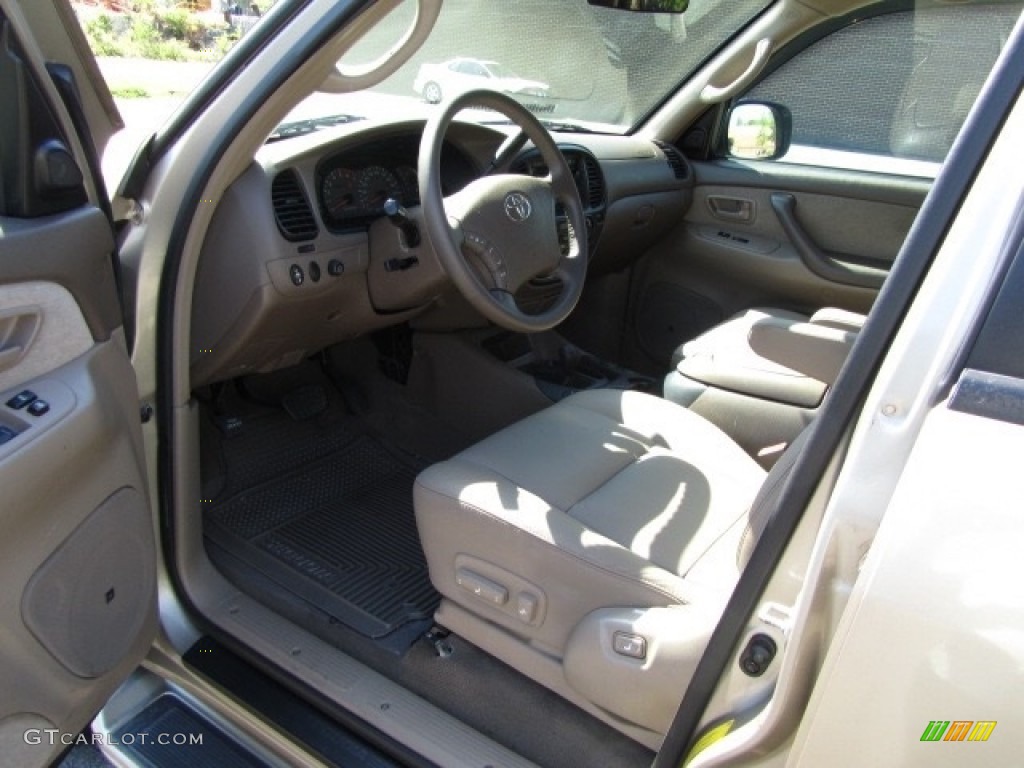 2004 Sequoia SR5 4x4 - Desert Sand Mica / Oak photo #16