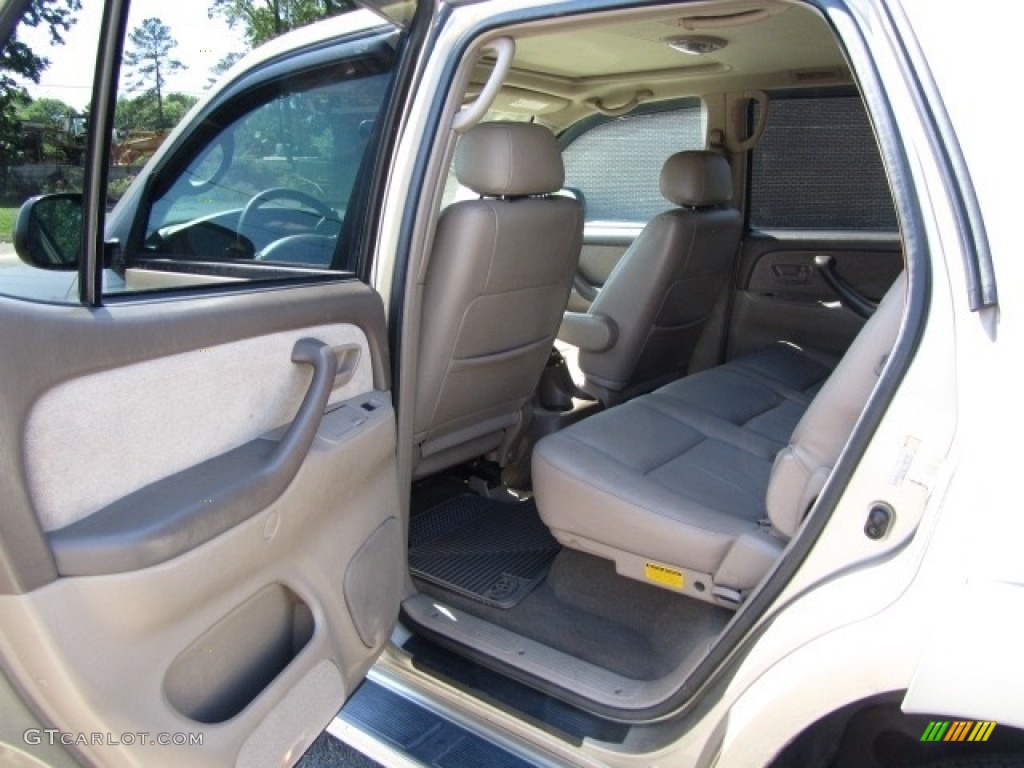2004 Sequoia SR5 4x4 - Desert Sand Mica / Oak photo #19