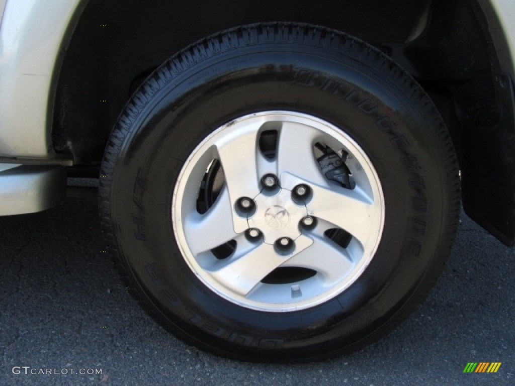 2004 Sequoia SR5 4x4 - Desert Sand Mica / Oak photo #26