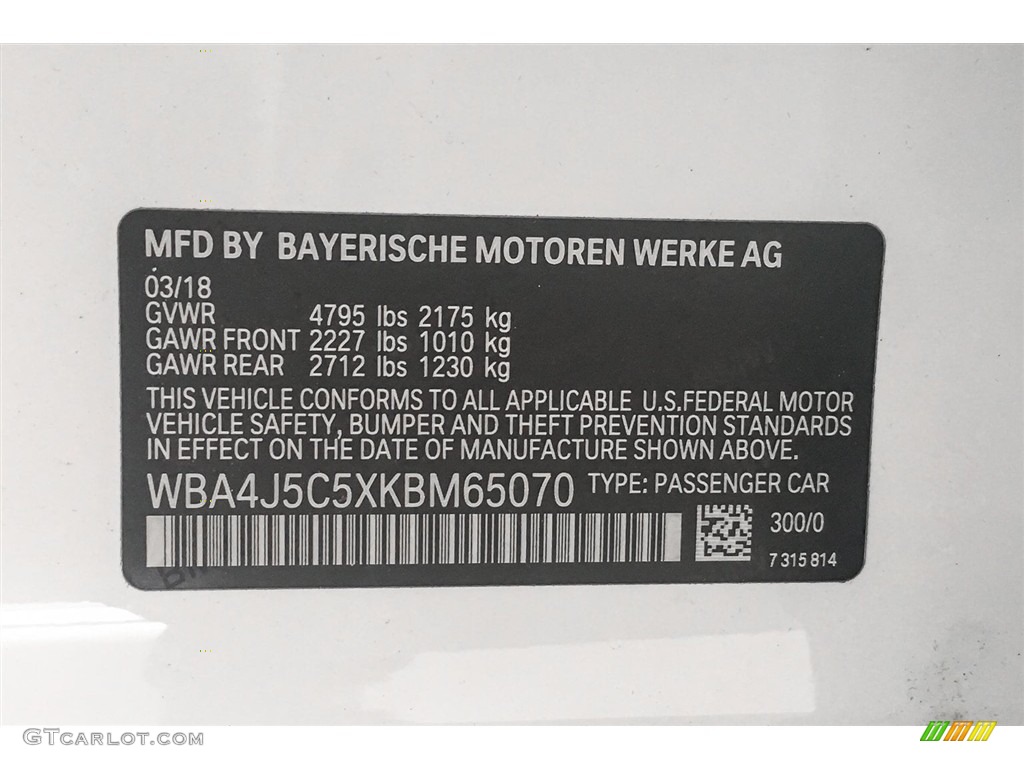 2019 4 Series Color Code 300 for Alpine White Photo #126889131