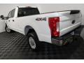 2017 Oxford White Ford F250 Super Duty XLT Crew Cab 4x4  photo #8