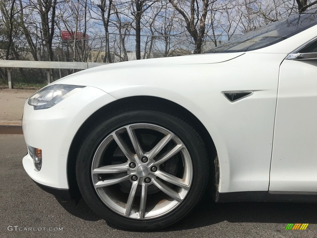 2014 Tesla Model S Standard Model S Model Wheel Photo #126898110