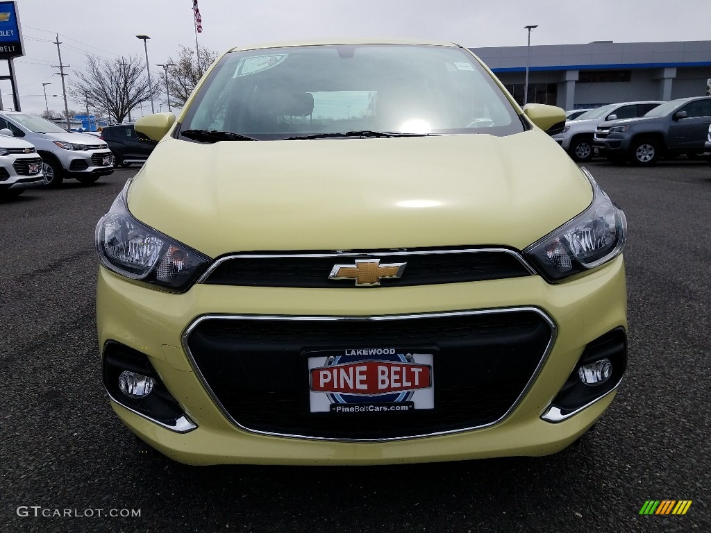 2018 Spark LT - Brimstone / Jet Black photo #2