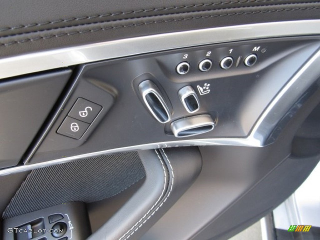 2018 Jaguar F-Type Coupe Controls Photo #126910518