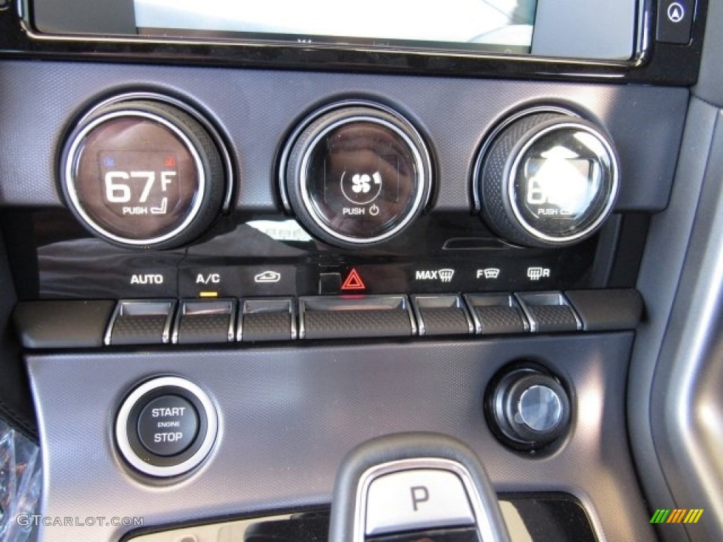 2018 Jaguar F-Type Coupe Controls Photo #126910698