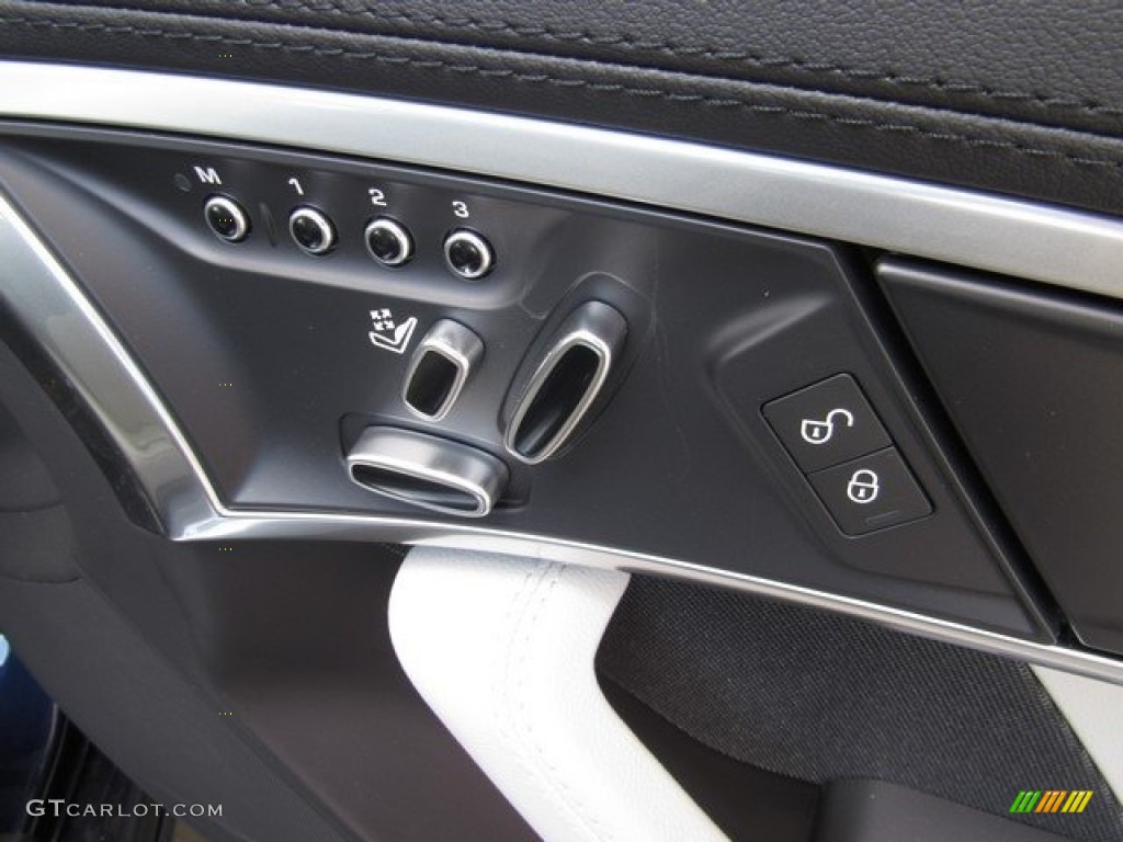 2018 Jaguar F-Type Coupe Controls Photo #126911139