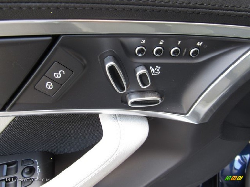 2018 Jaguar F-Type Coupe Controls Photo #126911244