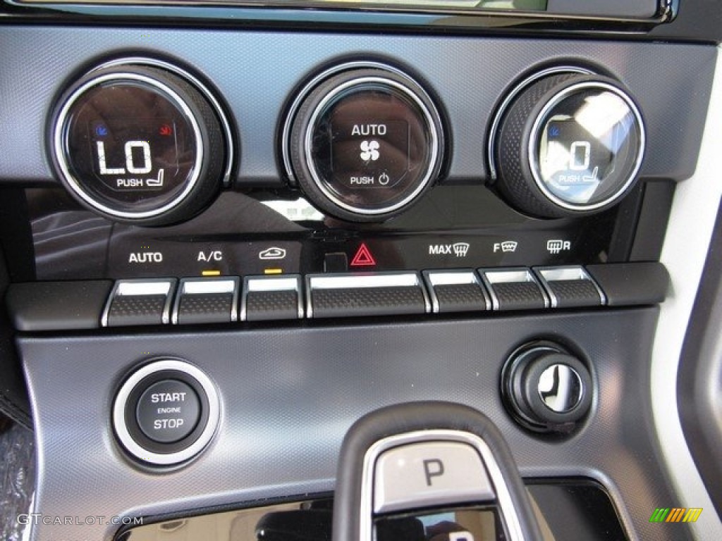 2018 Jaguar F-Type Coupe Controls Photo #126911391