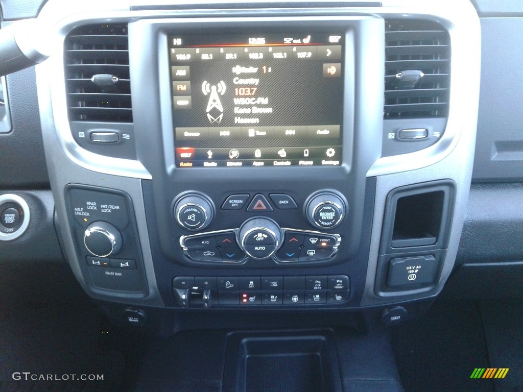 2018 Ram 2500 Power Wagon Crew Cab 4x4 Controls Photo #126911406