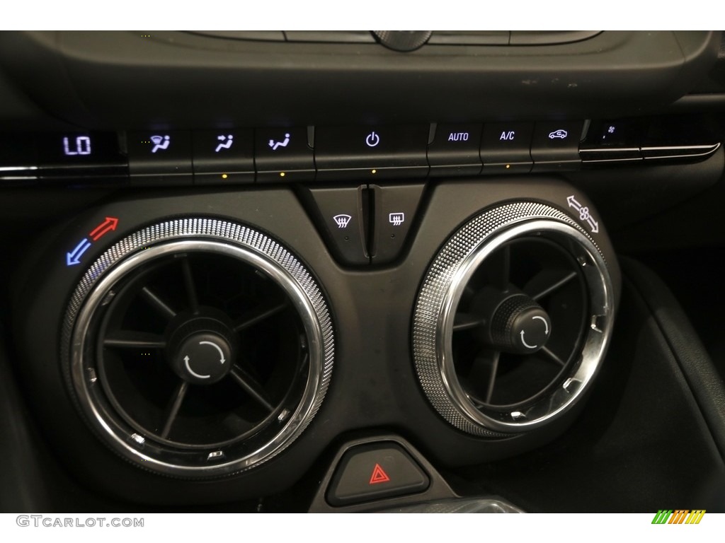 2018 Chevrolet Camaro SS Coupe Controls Photo #126912099