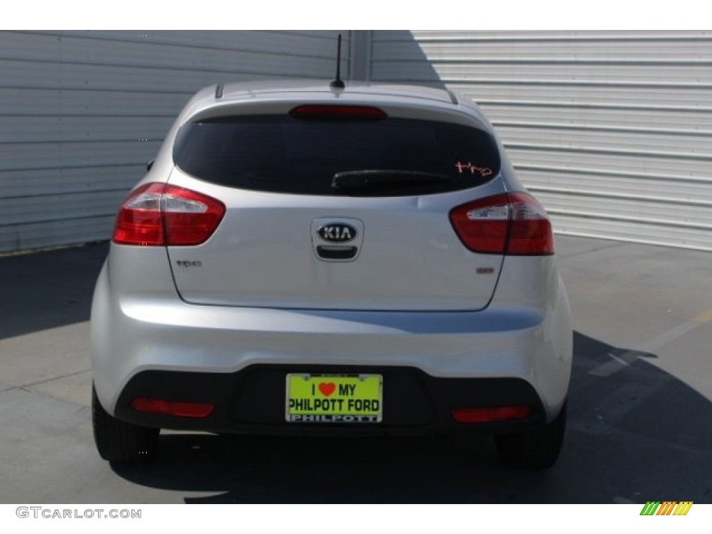 2013 Rio LX 5-Door - Bright Silver / Black photo #8