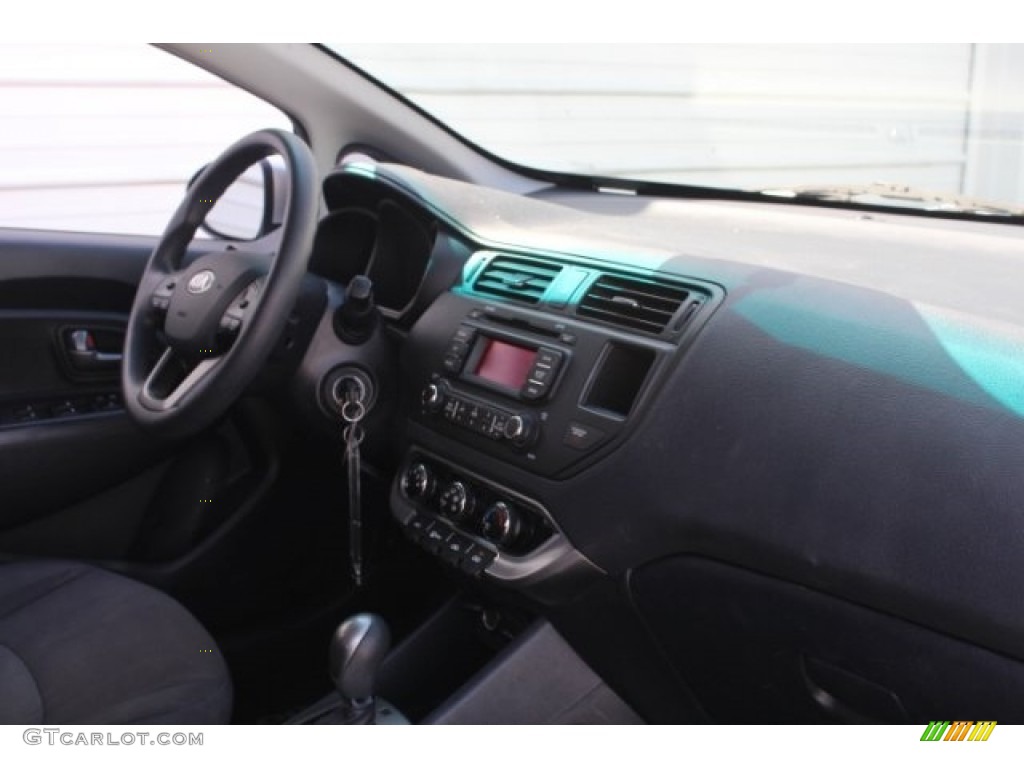 2013 Rio LX 5-Door - Bright Silver / Black photo #32