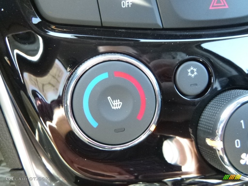 2018 Chevrolet Trax Premier AWD Controls Photo #126914619
