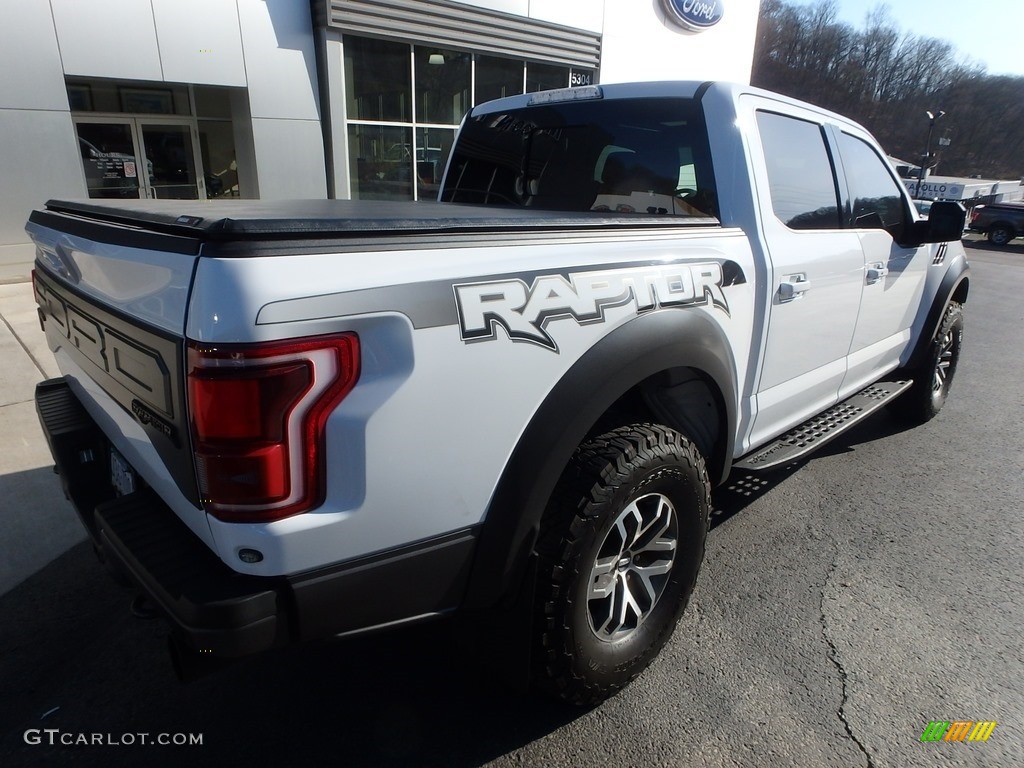 2018 Ford F150 SVT Raptor SuperCrew 4x4 Marks and Logos Photo #126914958
