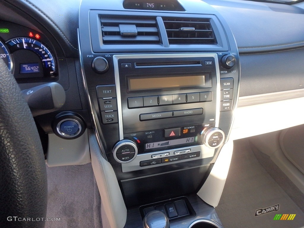 2012 Camry Hybrid LE - Clearwater Blue Metallic / Light Gray photo #23