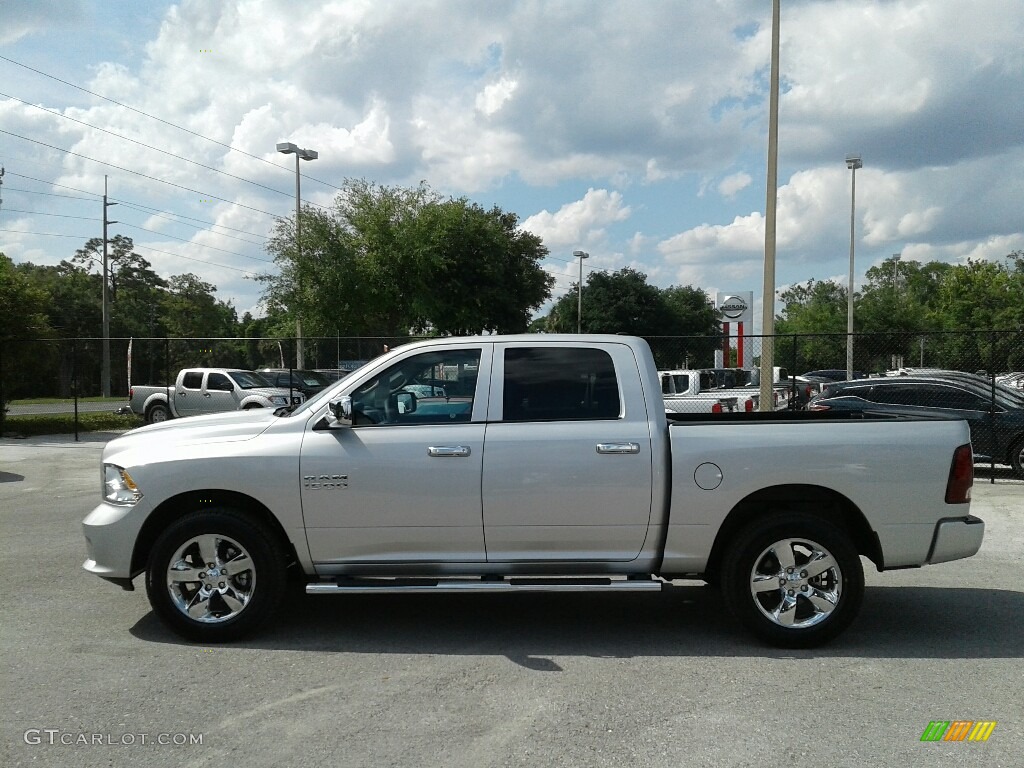 2018 1500 Express Crew Cab 4x4 - Bright Silver Metallic / Black/Diesel Gray photo #2