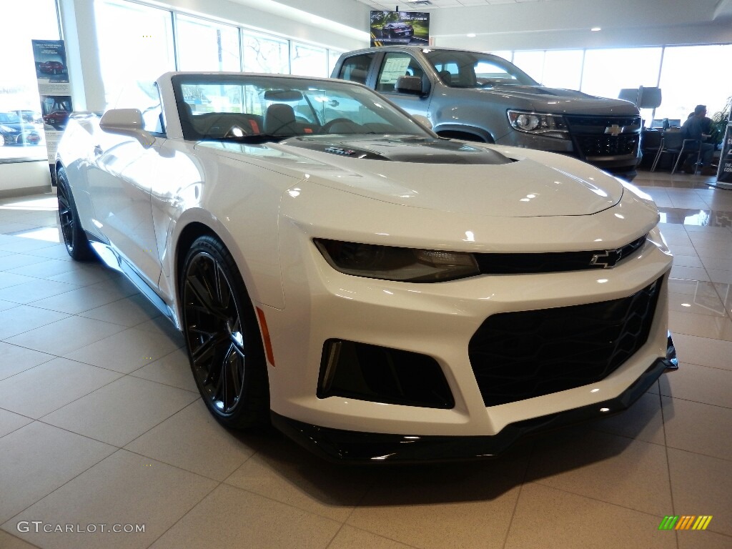 Summit White 2018 Chevrolet Camaro ZL1 Convertible Exterior Photo #126916389