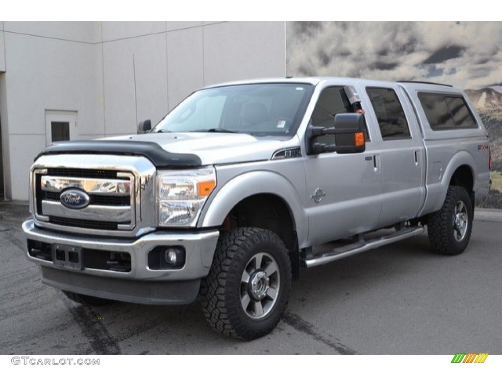 2011 F350 Super Duty Lariat Crew Cab 4x4 - Ingot Silver Metallic / Black photo #3
