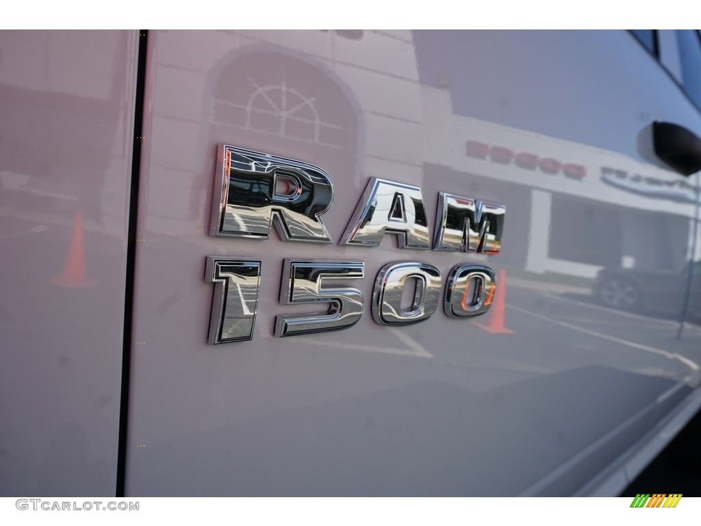 2018 1500 Express Crew Cab - Bright White / Black/Diesel Gray photo #10