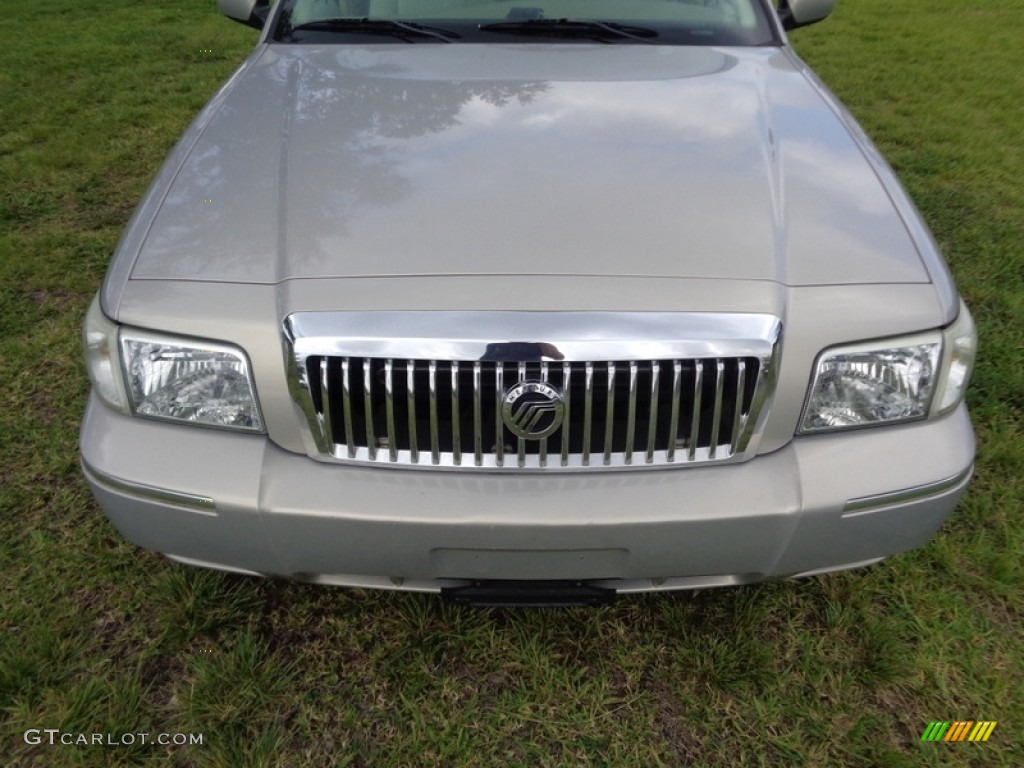 2006 Grand Marquis GS - Smokestone Metallic / Light Camel photo #18