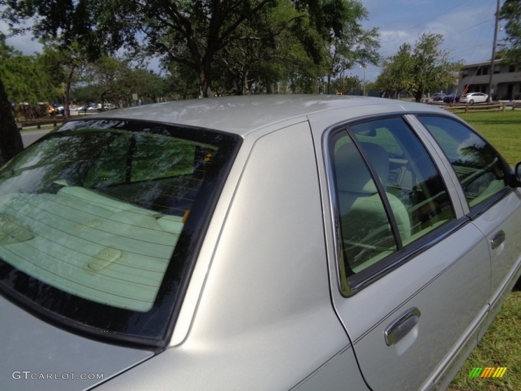 2006 Grand Marquis GS - Smokestone Metallic / Light Camel photo #24