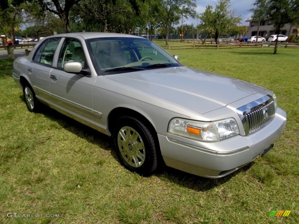 2006 Grand Marquis GS - Smokestone Metallic / Light Camel photo #41