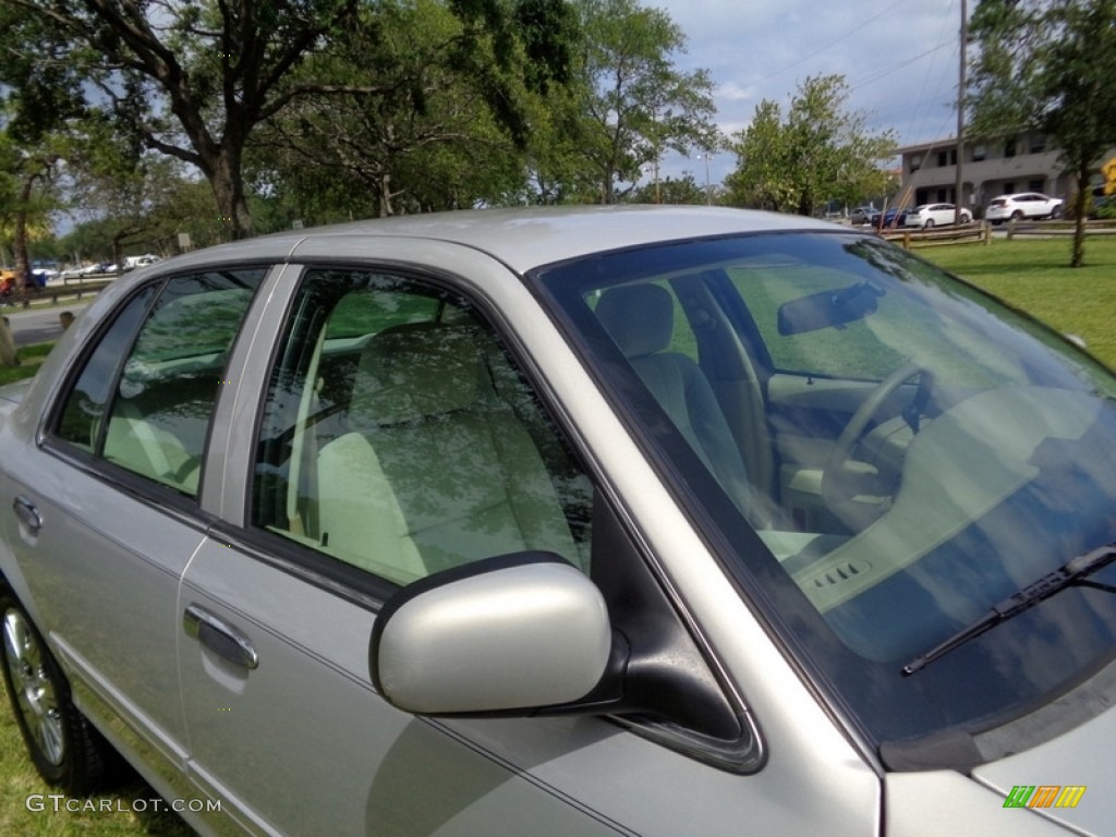 2006 Grand Marquis GS - Smokestone Metallic / Light Camel photo #49