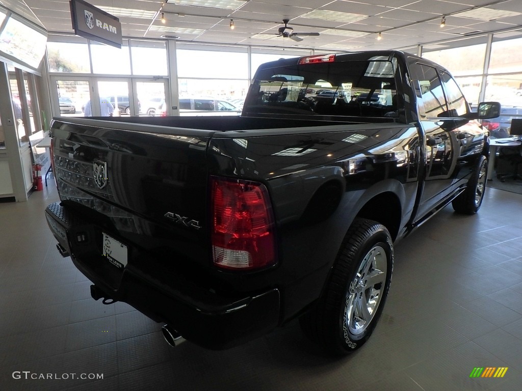 2018 1500 Express Crew Cab 4x4 - Brilliant Black Crystal Pearl / Black/Diesel Gray photo #5