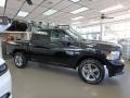 2018 Brilliant Black Crystal Pearl Ram 1500 Express Crew Cab 4x4  photo #6
