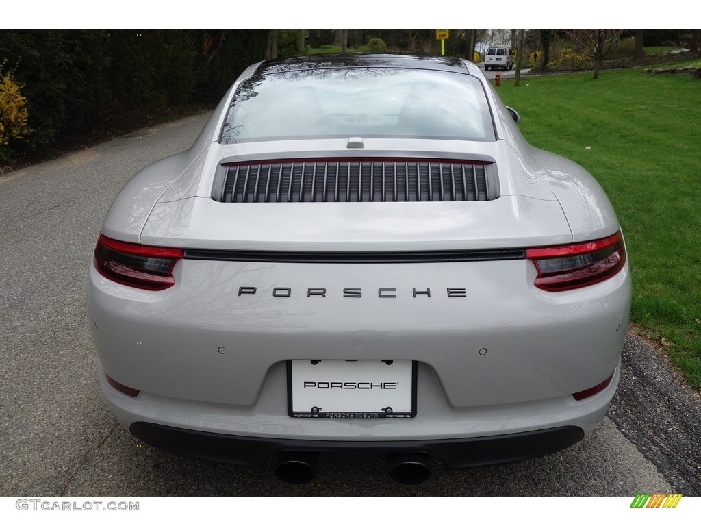 2018 911 GTS Coupe - Chalk / Black w/Alcantara photo #5