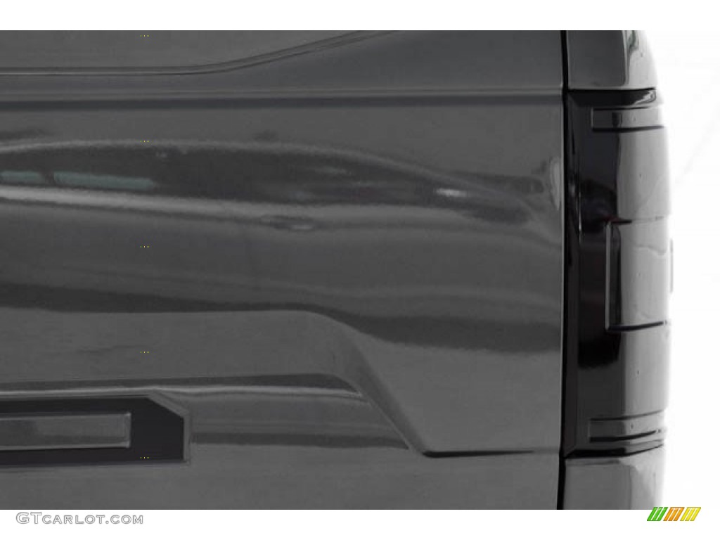 2018 F150 XLT SuperCrew - Magnetic / Black photo #13