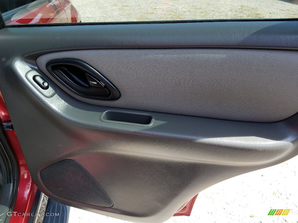 2005 Escape XLT V6 4WD - Redfire Metallic / Medium/Dark Flint Grey photo #11