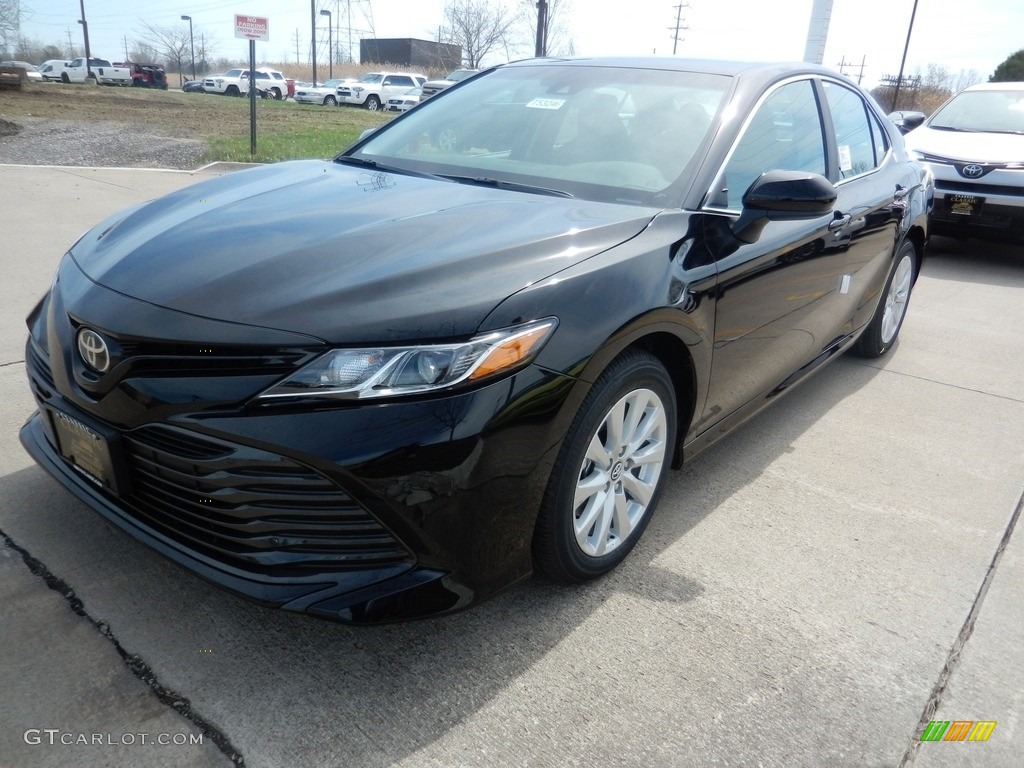 2018 Camry LE - Midnight Black Metallic / Ash photo #1