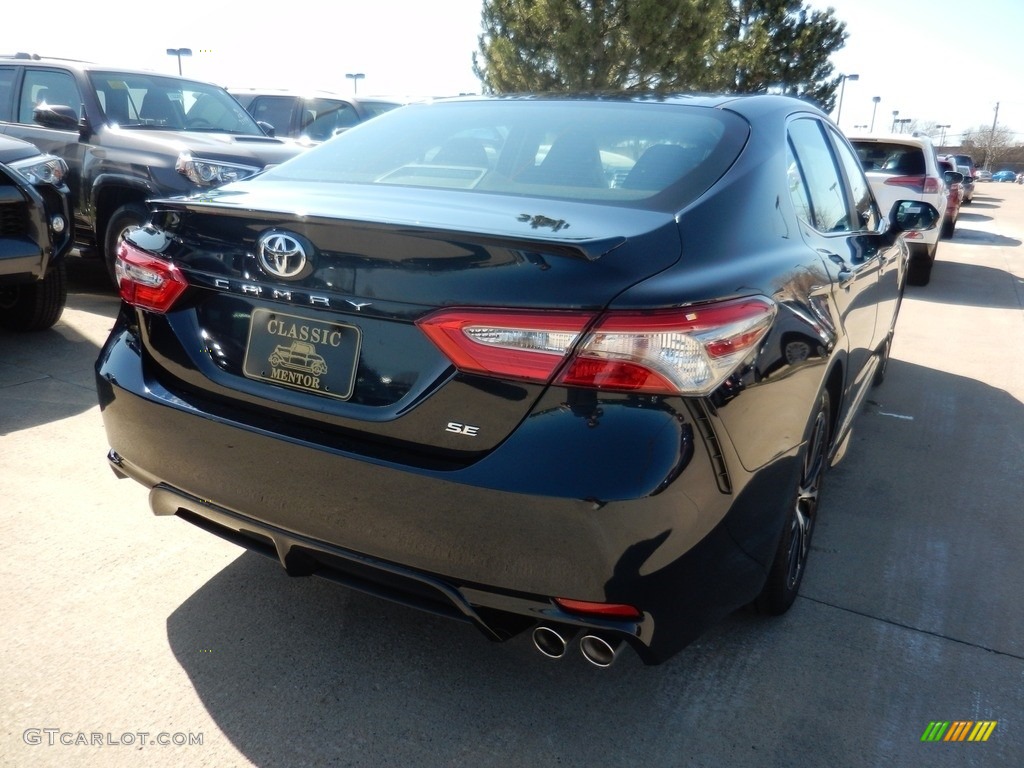 2018 Camry SE - Galactic Aqua Mica / Black photo #2