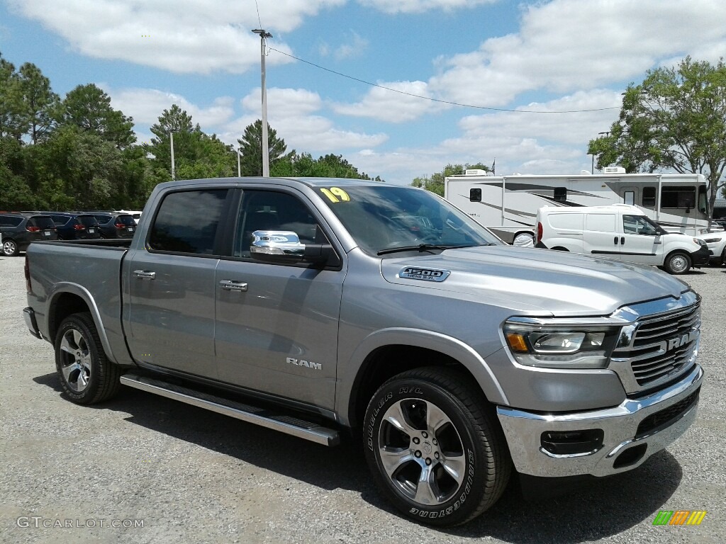 2019 1500 Laramie Crew Cab 4x4 - Billett Silver Metallic / Black photo #7