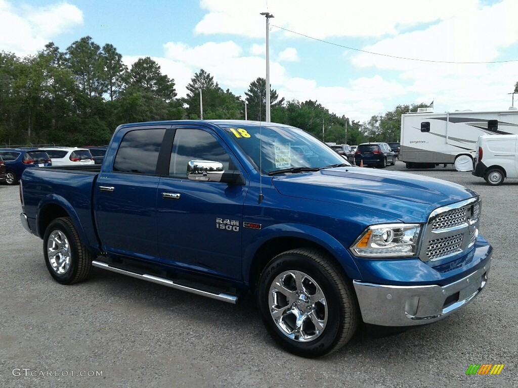 2018 1500 Laramie Crew Cab 4x4 - Blue Streak Pearl / Black photo #7