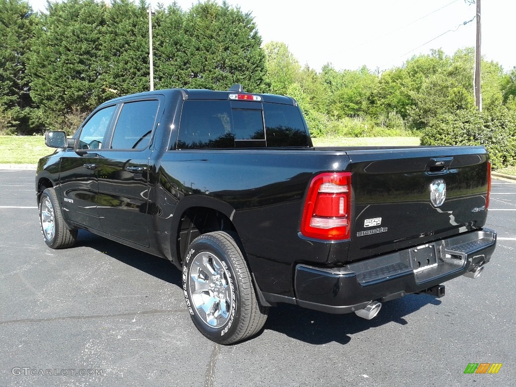 2019 1500 Big Horn Crew Cab 4x4 - Diamond Black Crystal Pearl / Black photo #9