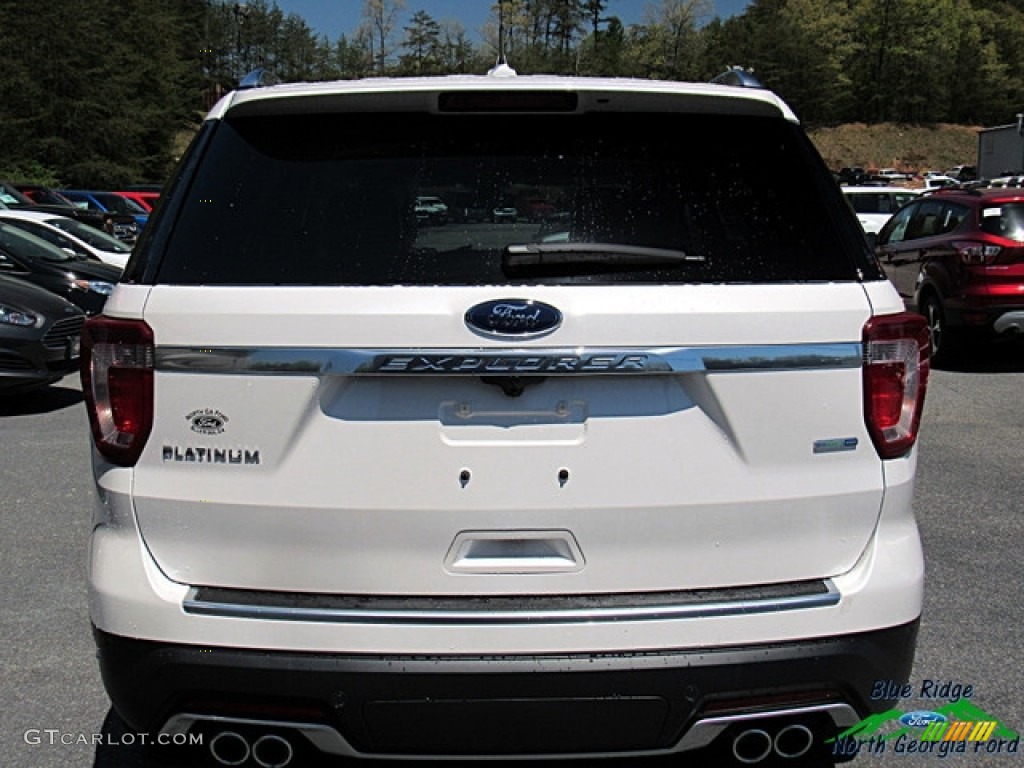 2018 Explorer Platinum 4WD - White Platinum / Medium Soft Ceramic photo #4
