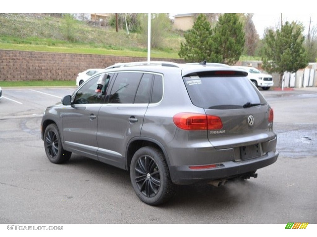 2012 Tiguan SE 4Motion - Pepper Gray Metallic / Black photo #5