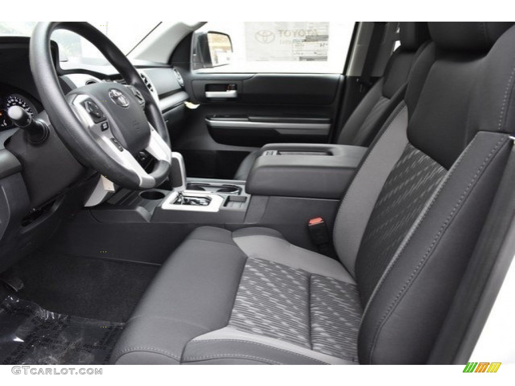 2018 Tundra SR5 CrewMax 4x4 - Super White / Black photo #6