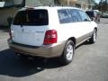 2001 Super White Toyota Highlander V6 4WD  photo #14