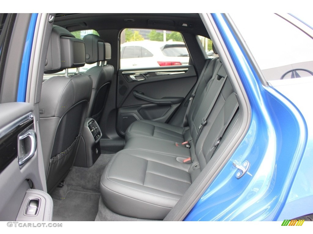 Black Interior 2017 Porsche Macan S Photo #126961754